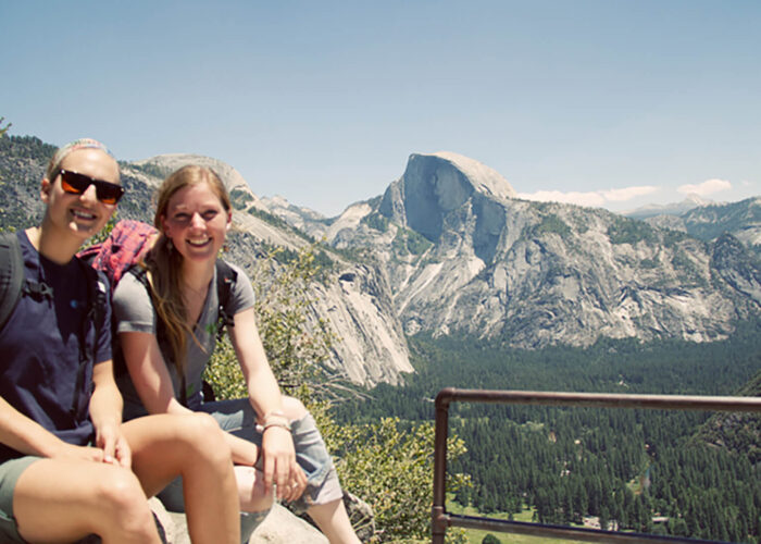 Explore the breathtaking beauty of Yosemite National Park on a small group tour from San Francisco. Embark on an unforgettable adventure through the enchanting wilderness of California, as you witness the awe-inspiring landscapes that