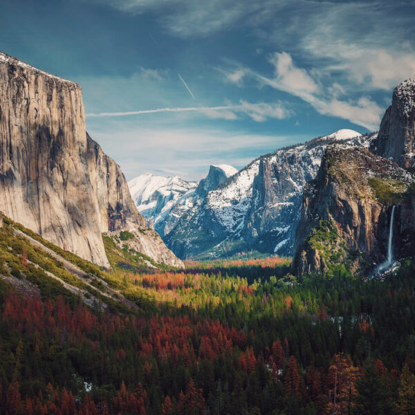 Yosemite national park in California is a stunning natural wonder located near San Francisco.
