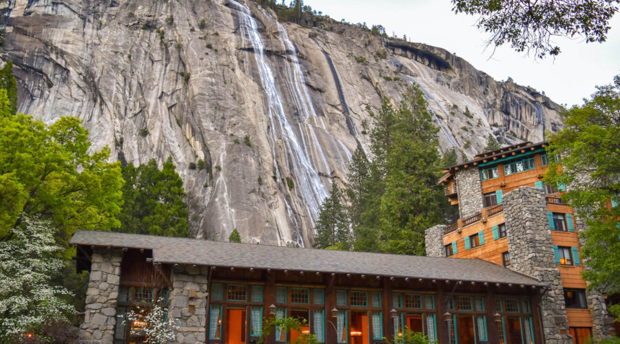 Yosemite Falls Hotel, nestled in the heart of Yosemite National Park, offers a captivating experience in California's breathtaking outdoors. Located just a short drive from San Francisco, our hotel is the perfect base for